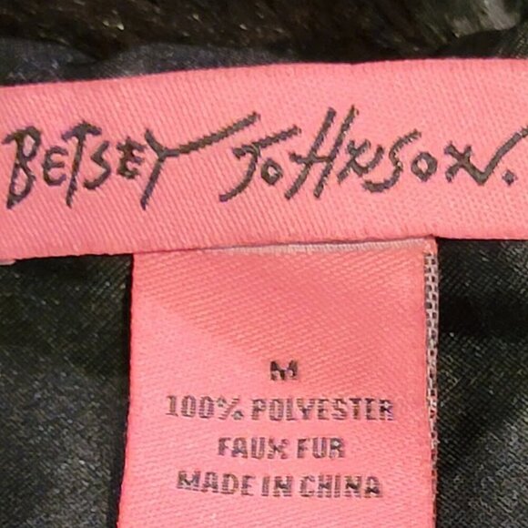 Betsey Johnson Faux Fur Coat - Size M - Soft and Fun - Picture 3 of 7